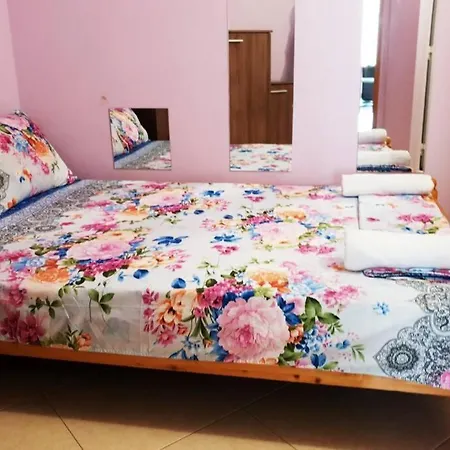 диана Apartment